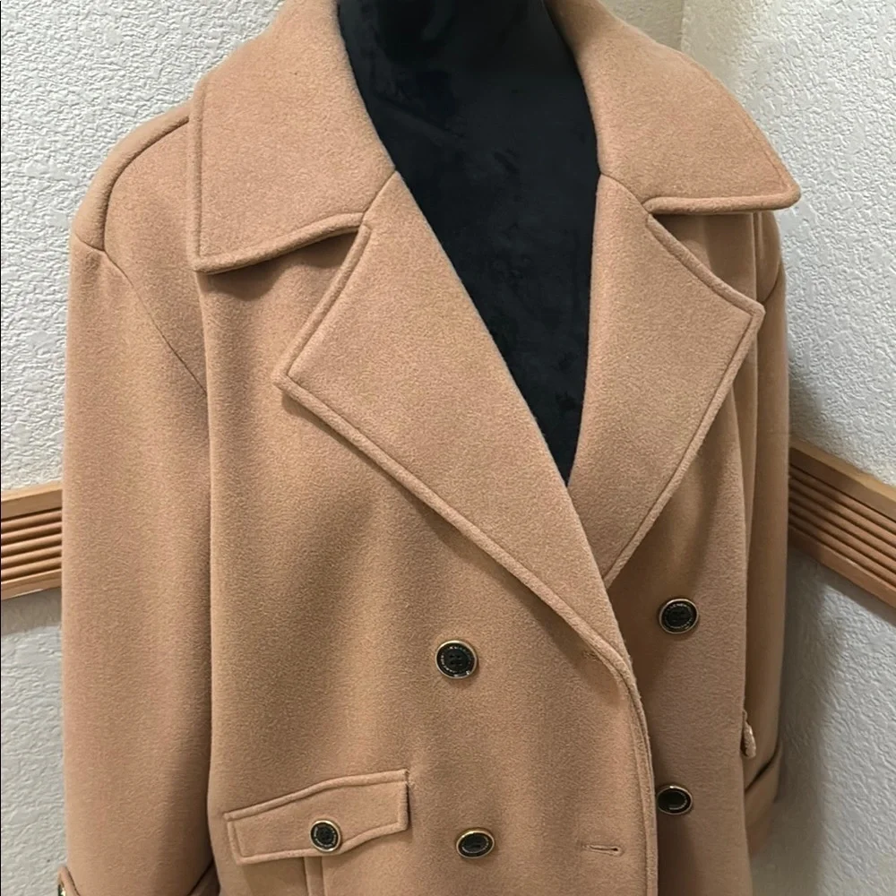 Marc New York Andrew Marc NWT Size M Elegant Tan Double-Breasted Women's Coat!!! - Picture 2 of 10